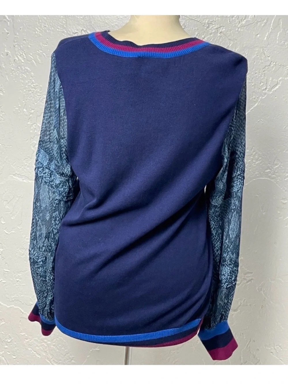 Anthropologie Celina Snakeskin pullover M - Picture 3 of 7